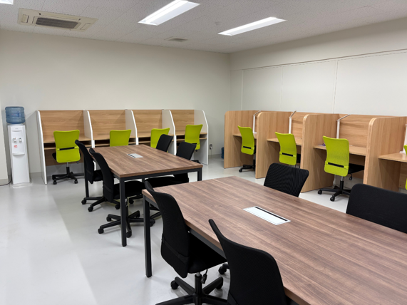 現論会千葉駅前校の様子1